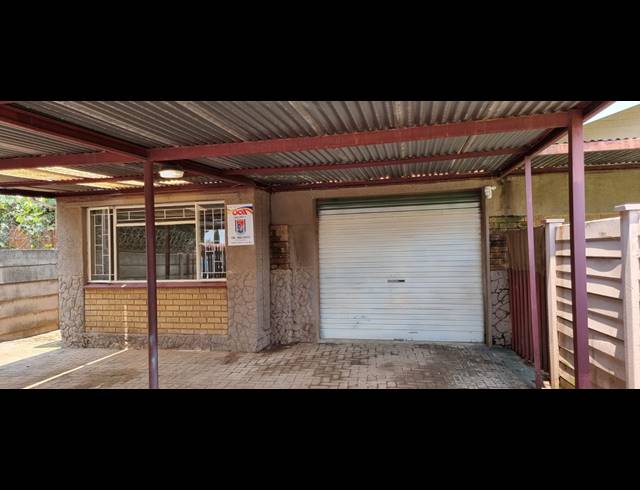 3 BEDROOM HOUSE FOR SALE IN VANDERBIJLPARK CE 2